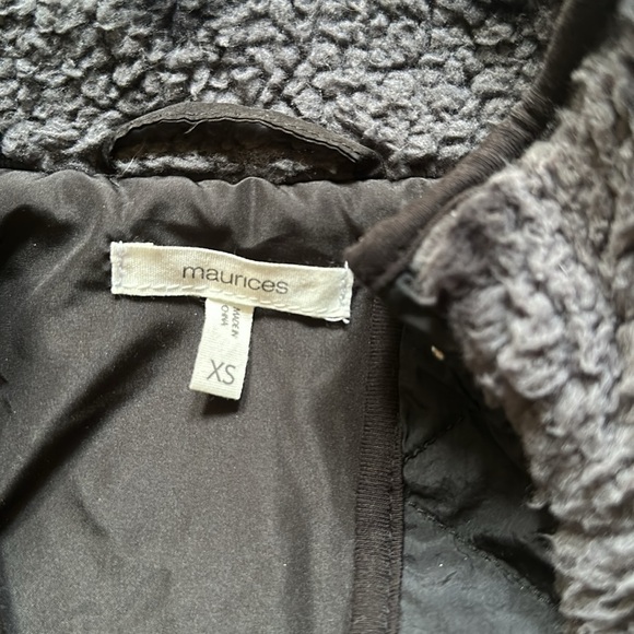 Cheetah print vest - Picture 3 of 5